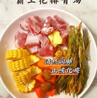 春季养生必备：五红汤与霸王花排骨汤的养颜润肺功效