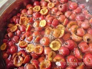 山楂两吃：山楂冰糖水、酸甜山楂，做法简单味道好极了