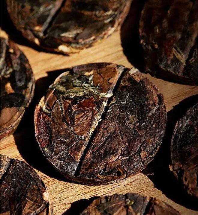 冬季调养身心就喝五虎茶叶 8 年陈皮白茶，新会陈皮与福鼎白茶的完美结合