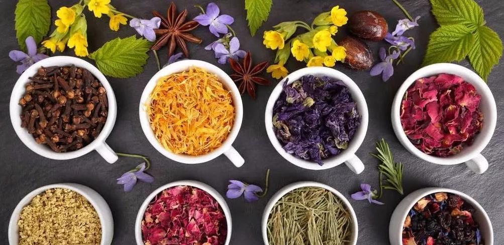 觉得文章实用可收藏或转发，介绍通乳散结陈皮玫瑰花茶做法