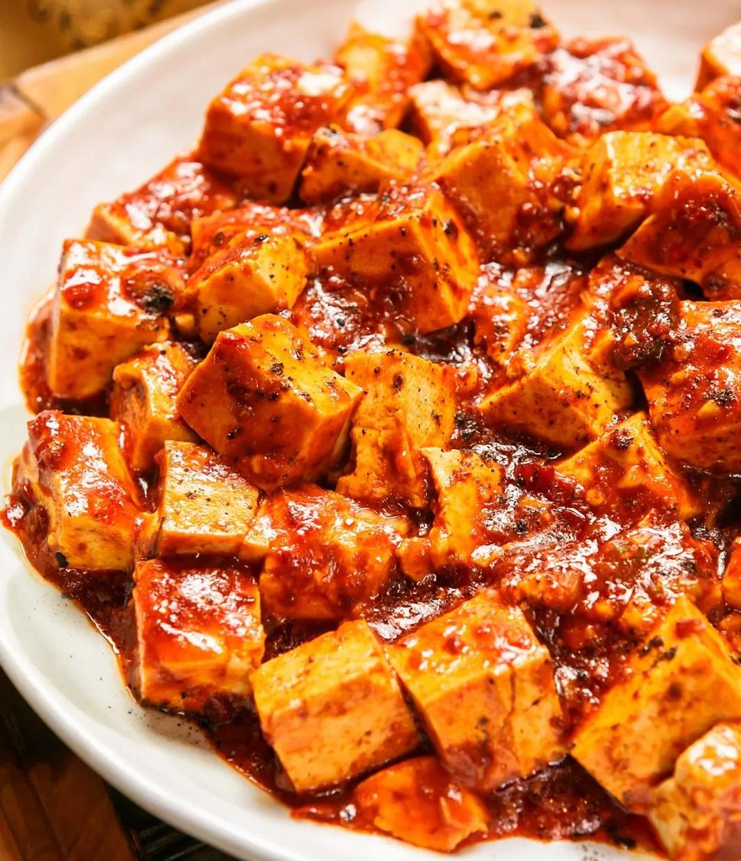 四川汉源坛坛肉与花椒的完美结合：探索川味麻的独特魅力