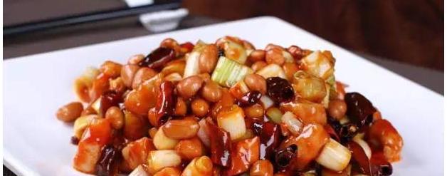 品味生活：从特色火锅鱼看日常美食的幸福与营养