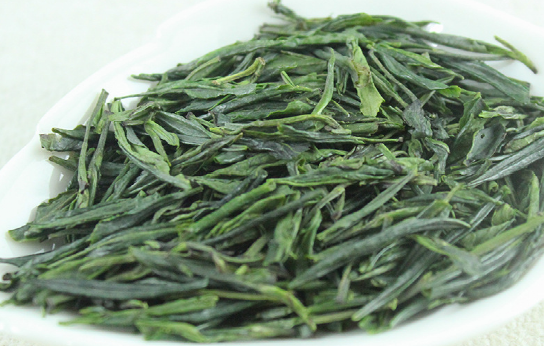 我国茶叶按六大茶类分类，夏天喝绿茶对身体有益及陈皮介绍