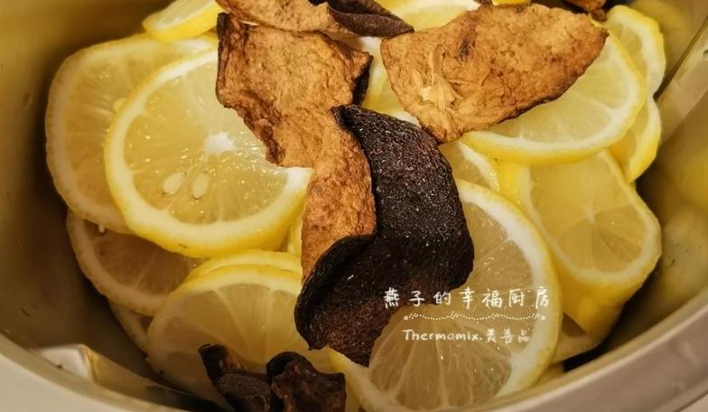 秋季家人咳嗽嗓子疼?古法柠檬膏制作及功效大揭秘