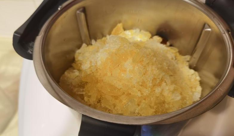秋季家人咳嗽嗓子疼?古法柠檬膏制作及功效大揭秘